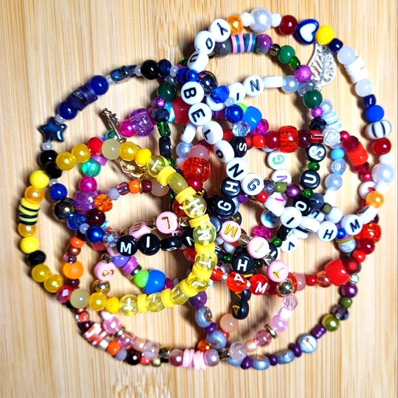Bundle of any 10 Taylor Swift Friendship Bracelets - Picture 3 of 5